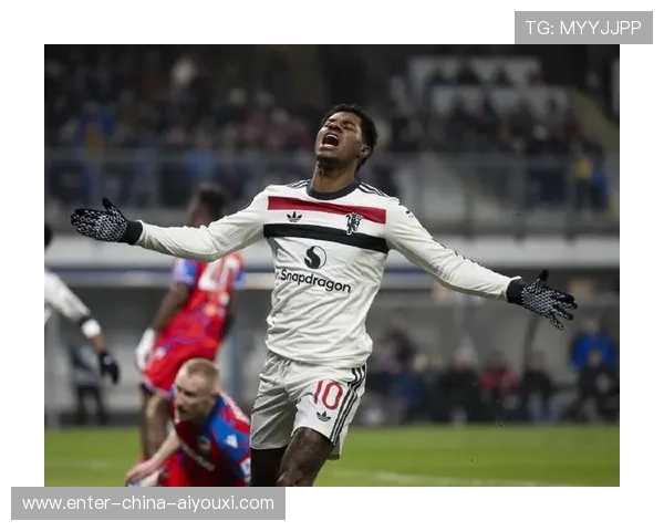 曼联拉什福德压住节奏后两次精准衔接